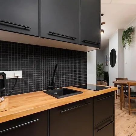 Nowy 29M2 Apartament Na Woli Blisko Centrum Balkon Apartment